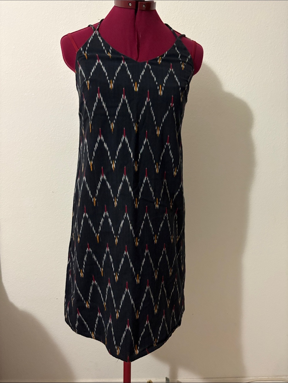 LOFT Zig Zag Strappy size 2 Dress zig-zag chevron print spaghetti back straps